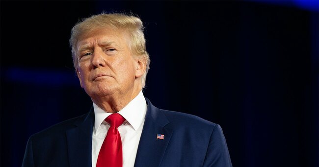 トランプ氏、次期大統領選「出馬困難」か？相次ぐ不正疑惑で窮地に ...