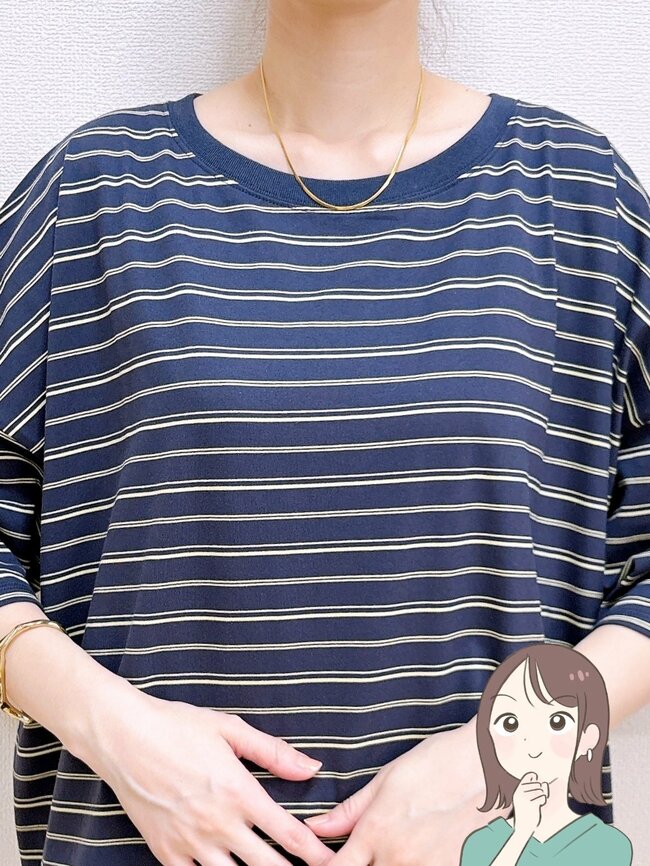 「色違いで2枚購入しました」ニコアンドの“ゆったりトップス”が体型カバーの天才なんです！「ノーストレスなので何枚あっても良い」「ボディライン隠しにはもってこい」