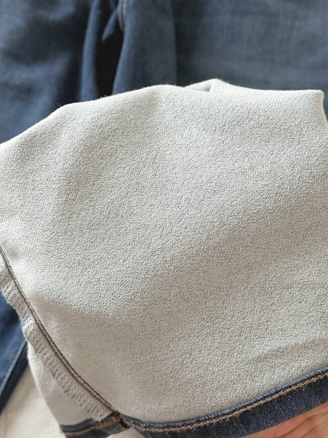 「他の色も欲しい」「もう一本買います」ユニクロの“スウェットみたいなワイドパンツ”快適すぎて毎日はきたい!「はき心地に感動」「今夏はヘビロテ確定です」【購入レビュー】