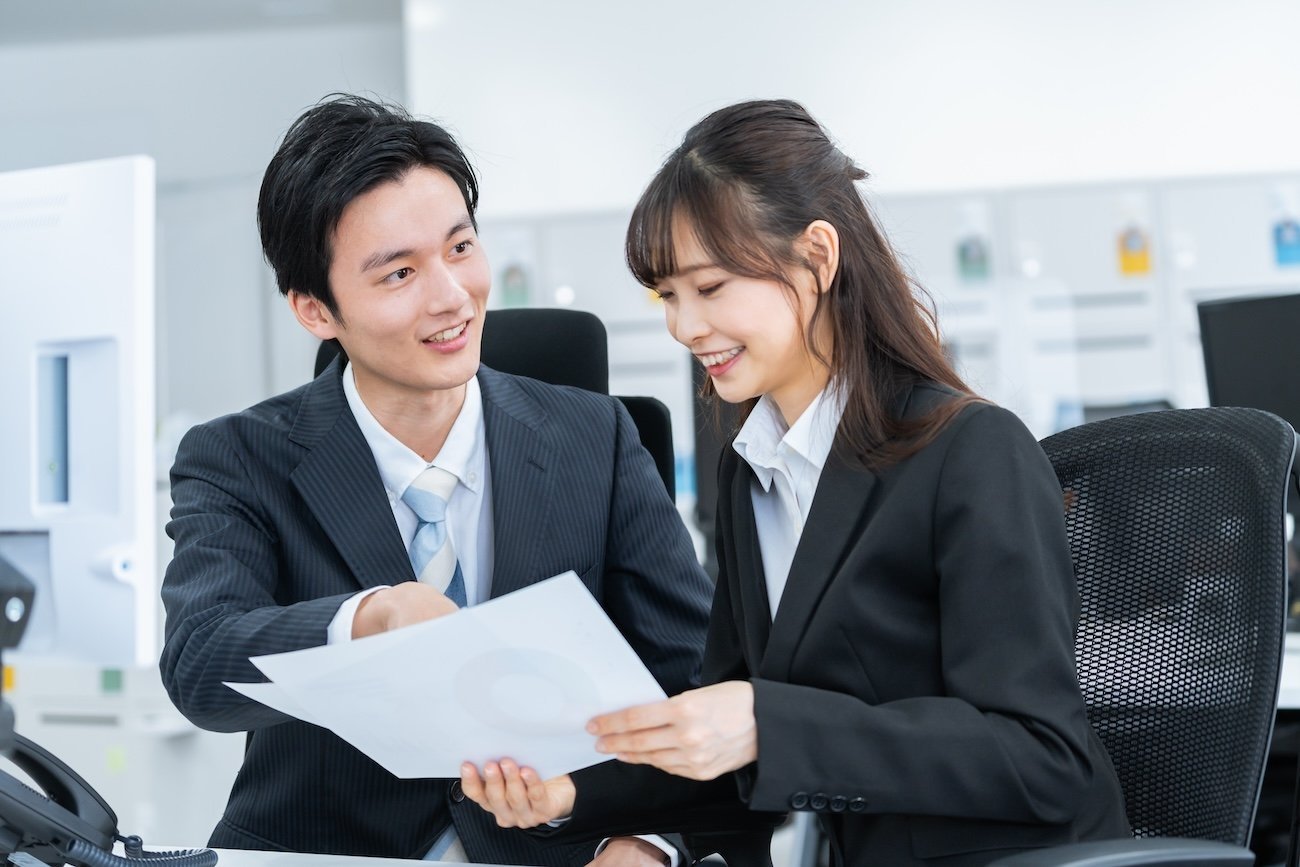 異性の部下を2人きりのディナーに誘ったらセクハラ!? 気をつけるべき「セクハラの落とし穴」とは?