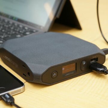ノートPC、スマホに使えるモバイルバッテリーを試した