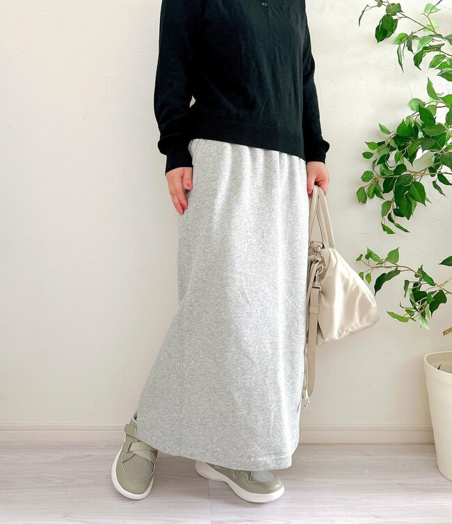 楽ちんすぎて、他のスニーカーに戻れない…!ワークマンの「新感覚シューズ」スポッと履けて、ふんわり歩けちゃうんです!