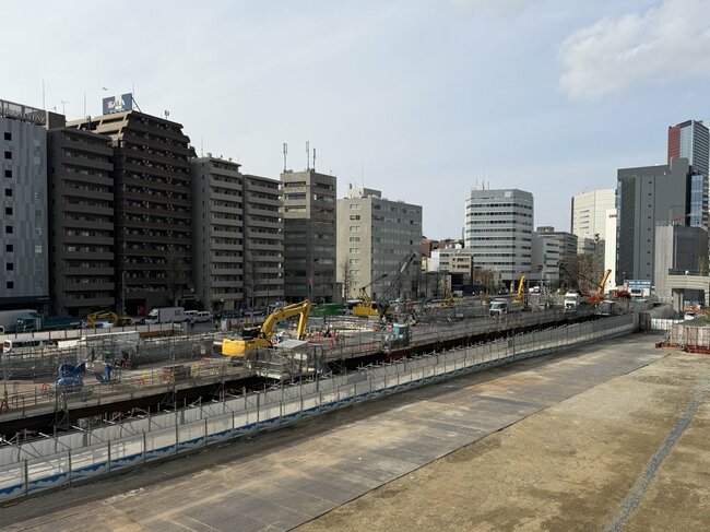 高輪築堤第7橋梁部と隣接する泉岳寺駅の改良工事
