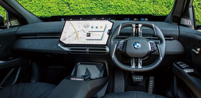 BMW iX3インパネ