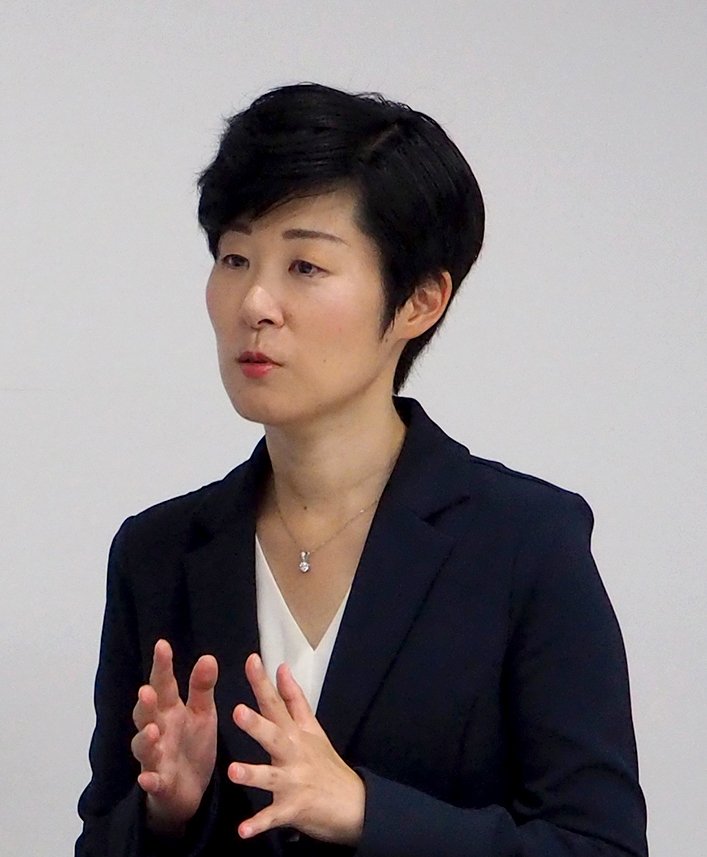 松原氏