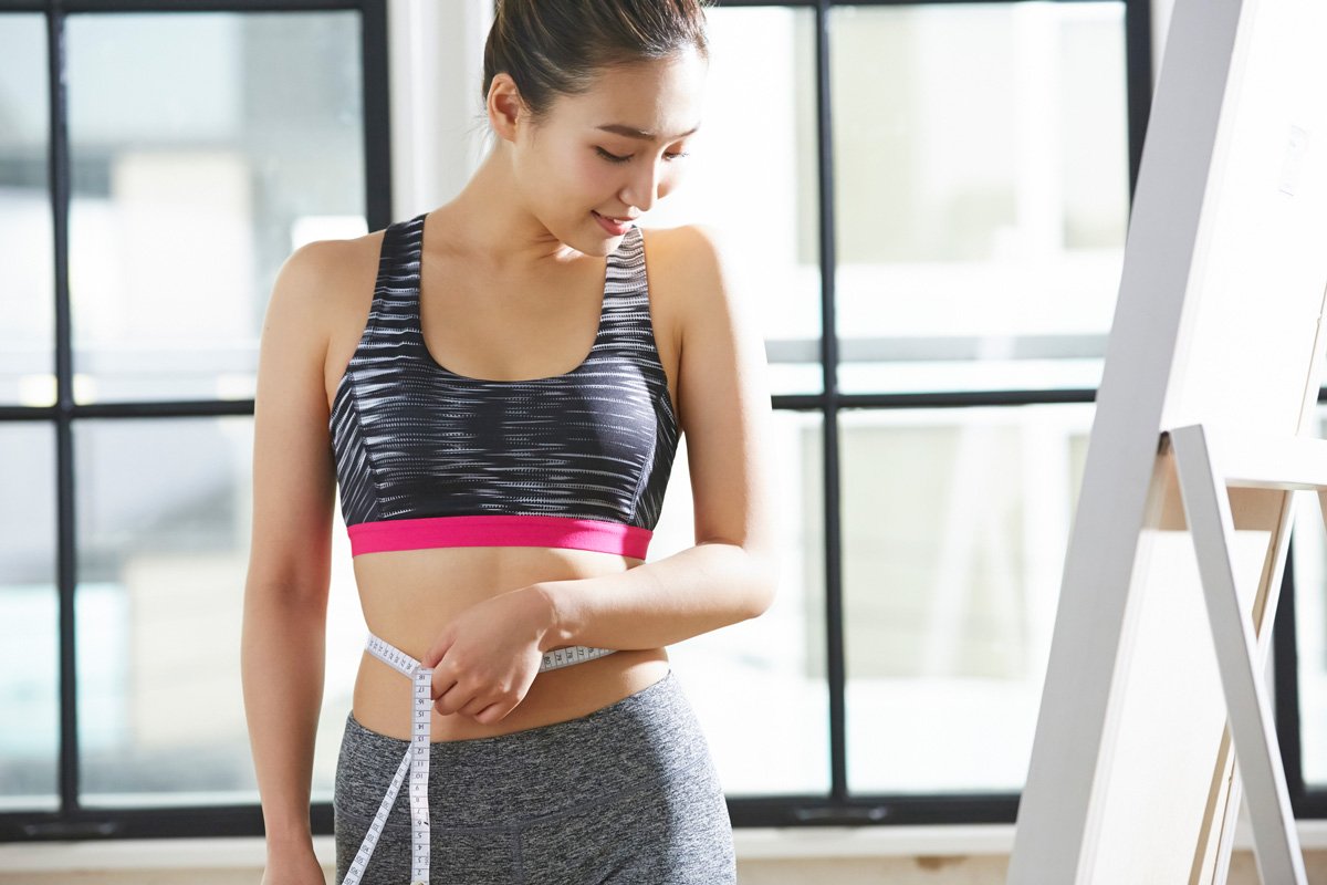 朝の運動で腹肉と血圧値が減少、ただし女性に限る？