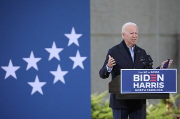 米政権移行は嵐の予感、対策練るバイデン陣営