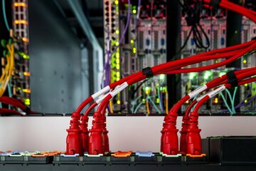 データセンターvs電力会社、停電回避めぐる攻防