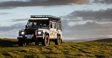 ランドローバー「旧型ディフェンダー」限定25台で復活、外装は迷彩柄に変身