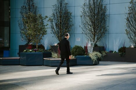 米労働市場に暗雲、採用鈍化やレイオフ計画で