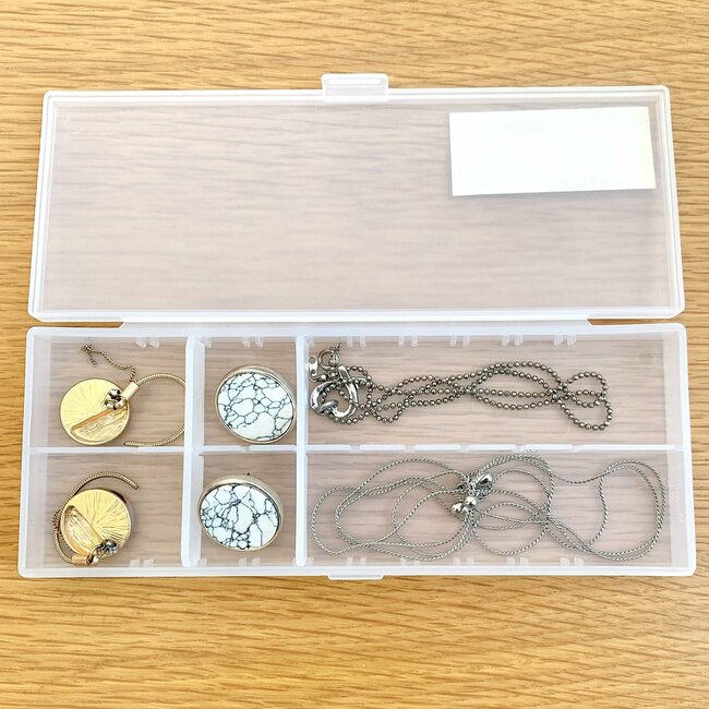 「4個目の購入です」無印良品の“100錠入るお薬ケース”便利すぎて追加購入した！「長年愛用しています」「毎日助かってます」《購入レビュー》