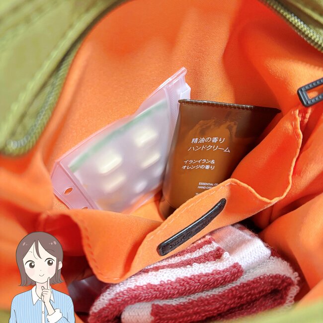 「たくさん物が入る」「一目惚れで購入」ニコアンドの“ポケットいっぱいミニバッグ”ペットボトルや長財布も入って優秀！「小さそうに見えてガッツリ入る」「なんの服にも合うし購入してよかった」《購入レビュー》
