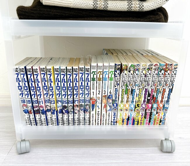 「整理したかったものが全ておさまりました」無印良品の“1990円の収納棚”部屋がスッキリ片付いちゃった!「思い切って4つも買ったが大正解!」「見た目もスタイリッシュ」