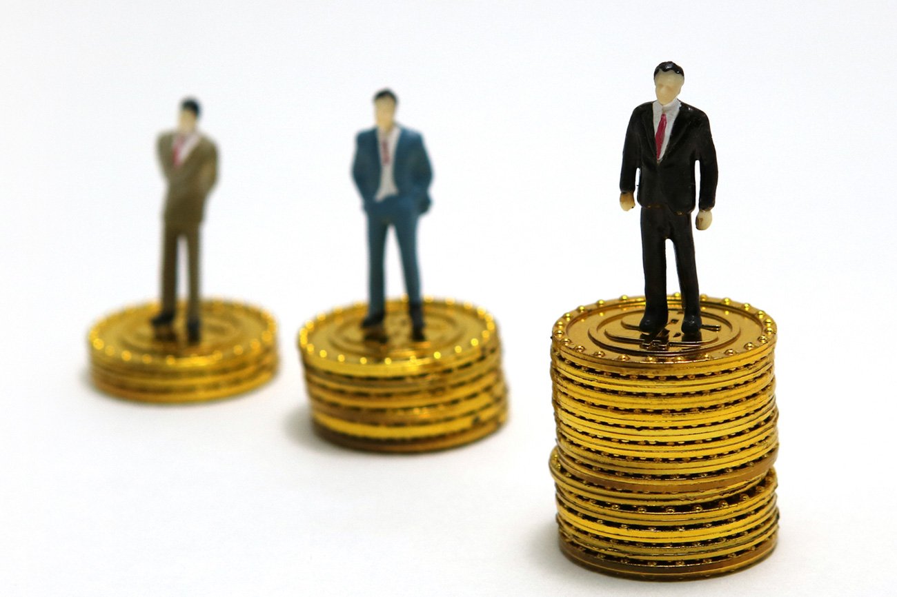 氷河期世代は、過去も現在も未来も、他世代と比べると悲惨な世代間格差がついている