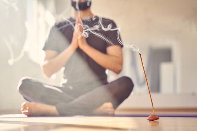 たばこが運動習慣にもたらす大リスク、禁煙・減煙には瞑想が効く?