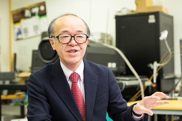 「本物を超えるフェイク」でなければ意味がない