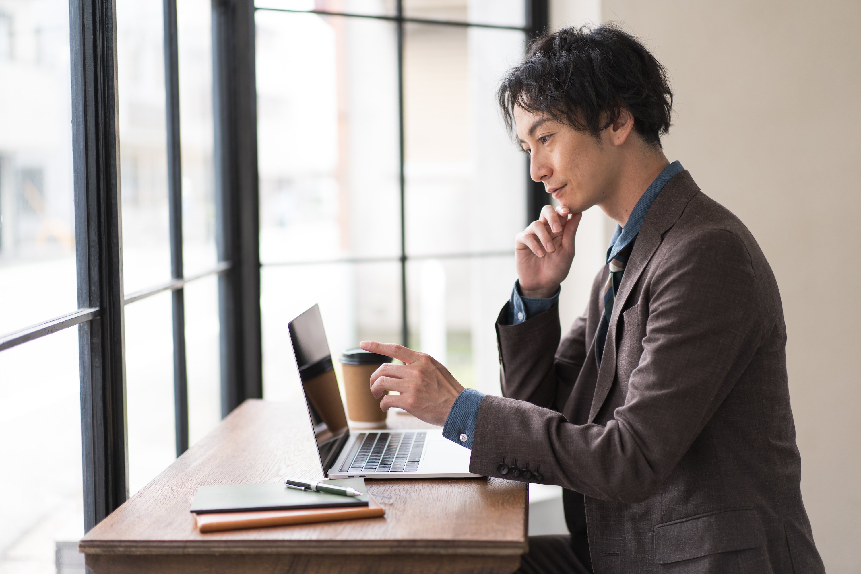 なぜ「私は私」と思い込む人が会社組織で没落していくのか?