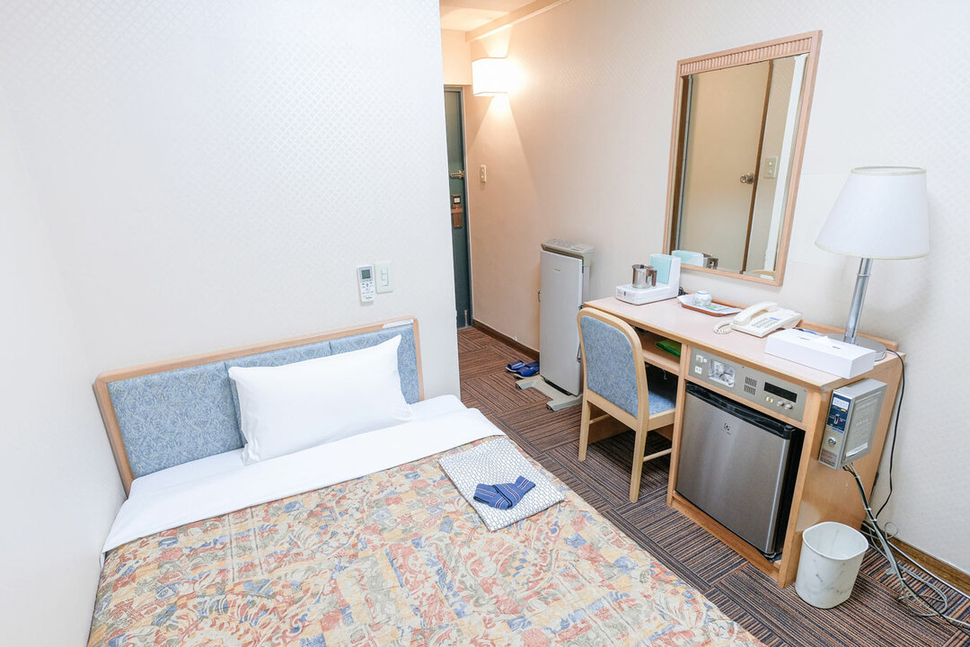 日本の宿泊施設はビジネスホテルが供給過多で、リゾートホテルや日本旅館が伸びていない。このことがインバウンドに大きな影を落としている