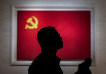 中国の反汚職運動に死角、利益目的で機密漏えい