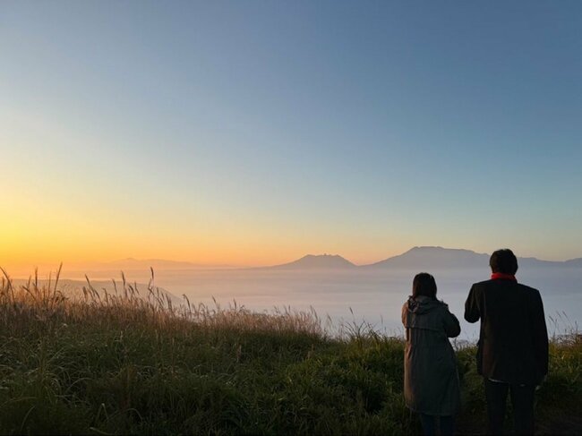 雲海を眺めながらのコーヒー