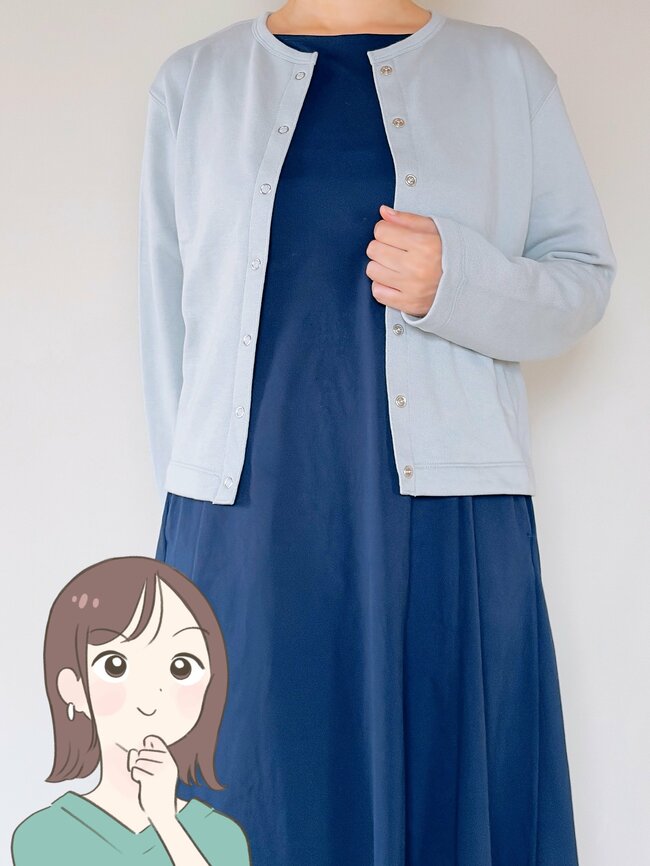 「肉感を拾わなくて助かります」無印良品の“ゆったりカーディガン”楽ちんなのにオシャレなの！「もう1着購入」「季節の変わり目に便利」