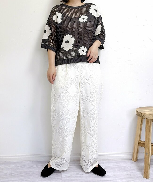 【ハニーズ】はくだけで大人かわいい！2480円の“華やかパンツ”いつものコーデが見違えちゃった！「お値段以上に高見えします」「おしゃれ着として大活躍」《購入レビュー》