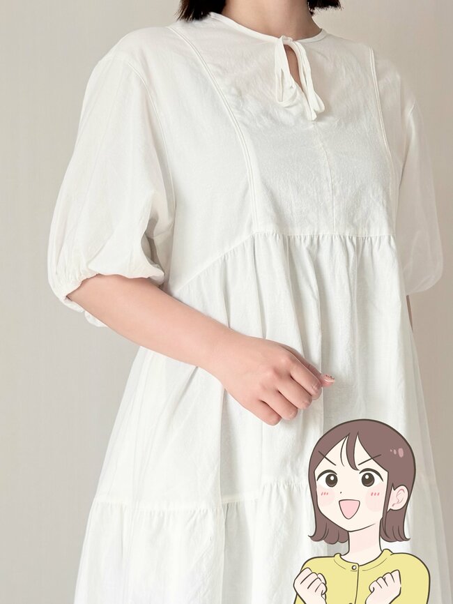 【GU】後ろ姿までカワイイ!1490円の“ふんわりワンピース”すぽんと着るだけでコーデが華やかになる!「一目惚れで衝動買い」「ウエストが細く見えます」《購入レビュー》