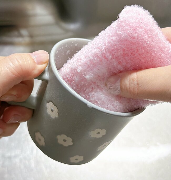 可愛すぎて全種類そろえたい!3COINSの“マリメッコみたいな食器”買ってから出番が止まらない!「思っていた以上に可愛い」「テンション上がります」《購入レビュー》