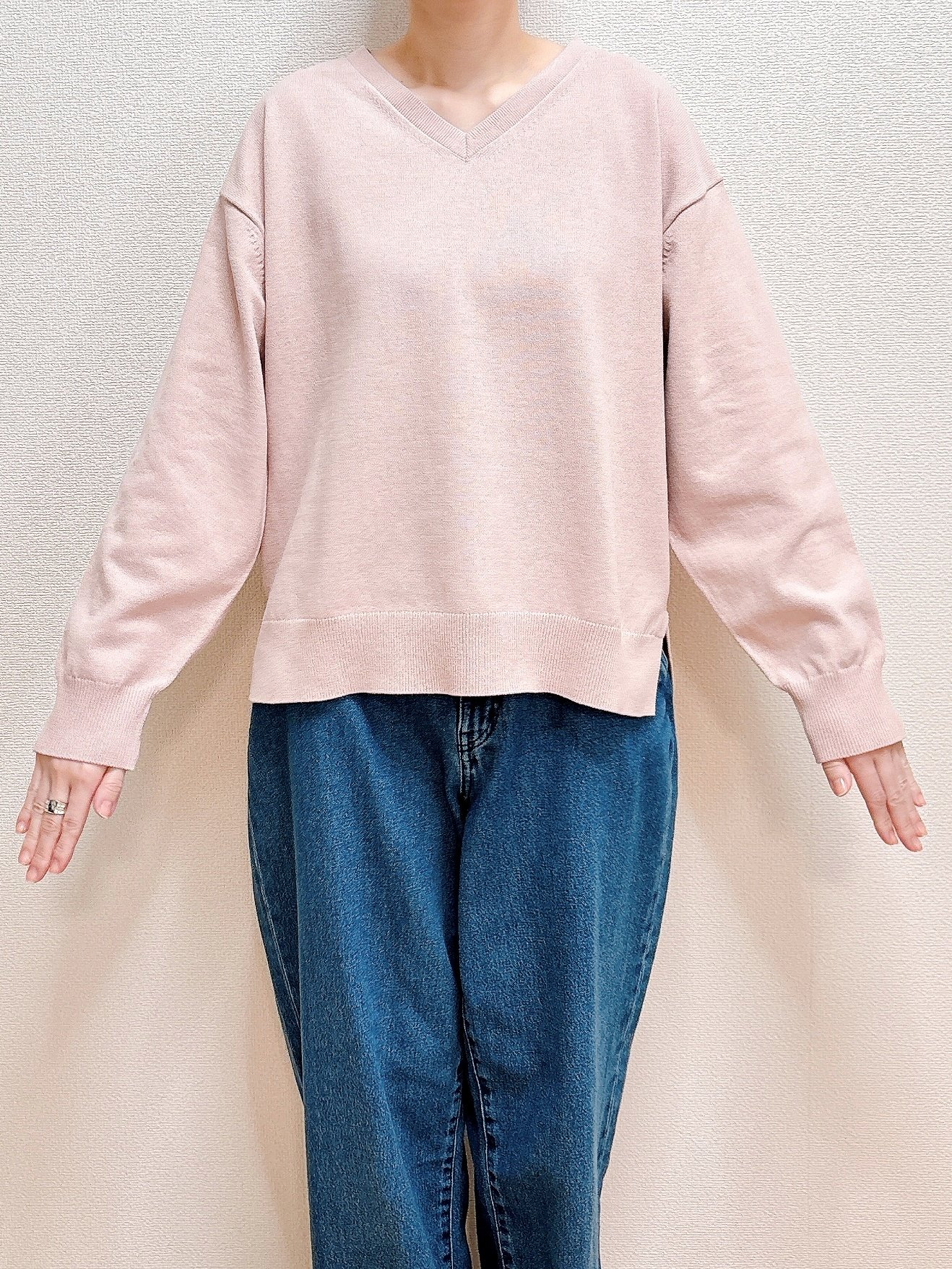 「いっきに3色買いました」「どんなボトムスにも合う」グローバルワークの“ゆったり春ニット”が毎日着たくなる快適さ！「買ってよかったです」