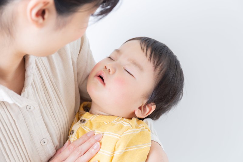 【子育ての悩み】てぃ先生が答える！ だっこでないと寝てくれません