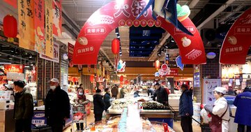 中国の「ドケチ」予算、経済成長と消費者に痛み暗示