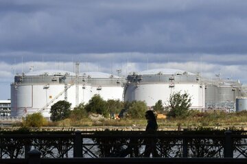 ロシア「影の船団」原油輸送めぐる攻防、黒幕から殺害予告も