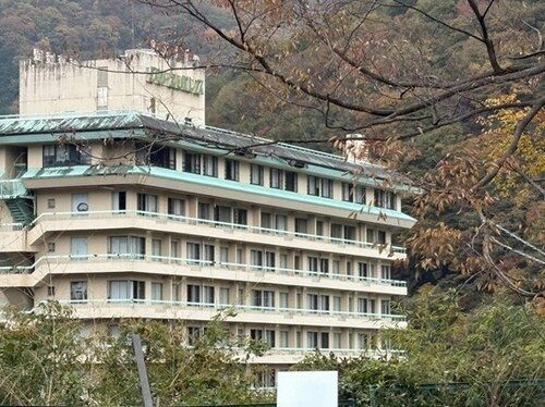 鬼怒川温泉の廃墟ホテル群が暗示する「インバウンド依存」の観光地の末路