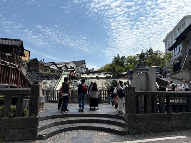 「廃墟に苦しむ鬼怒川」と「若者でにぎわう草津」温泉街の明暗を分けた決定的な違い