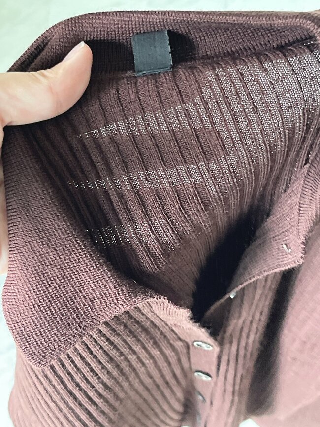 「他の色も買います」ユニクロの“楽ちんカーディガン”着るだけで痩せて見えるの嬉しい!「体のラインを拾いすぎず細見えします」