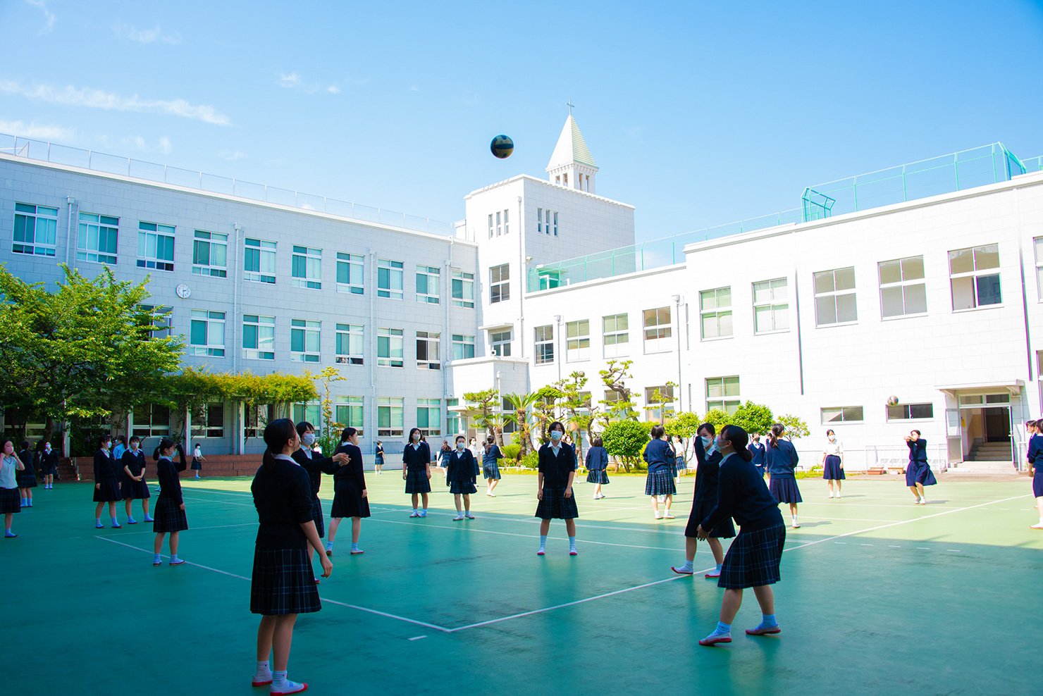 一線の人材を輩出する「横浜雙葉」、その学校文化と国際教育