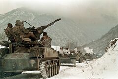 プーチン氏が強化した軍、ウクライナの脅威に