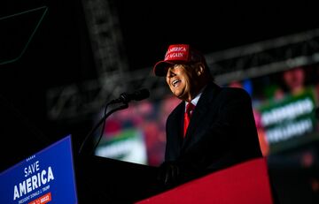 トランプ氏、月内にも大統領選への出馬表明か