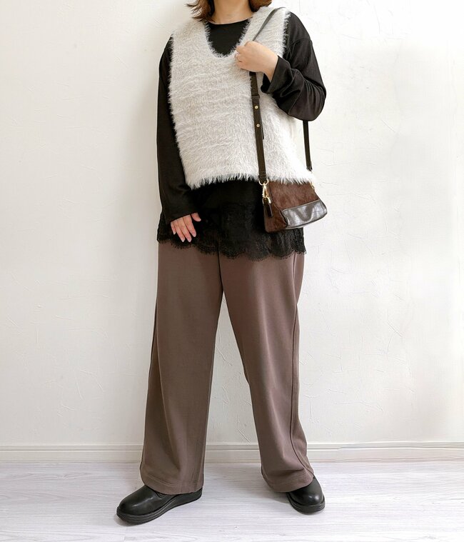 「ウエストが本当に楽！」無印良品の“2990円ワイドパンツ”体型カバーできて快適すぎる…！「この値段なのありがたい」「色も可愛くて気に入りました」《購入レビュー》
