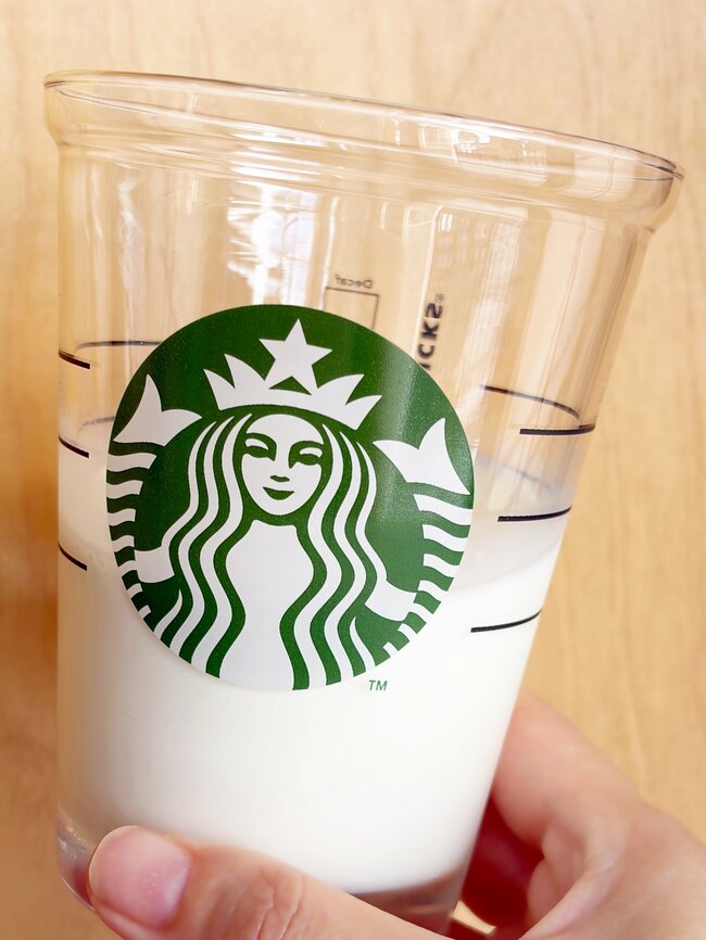 「欲しかったやつ」スタバの“お店のカップみたいなグラス”が可愛すぎます！「やっと買えた」「家でスタバ気分」
