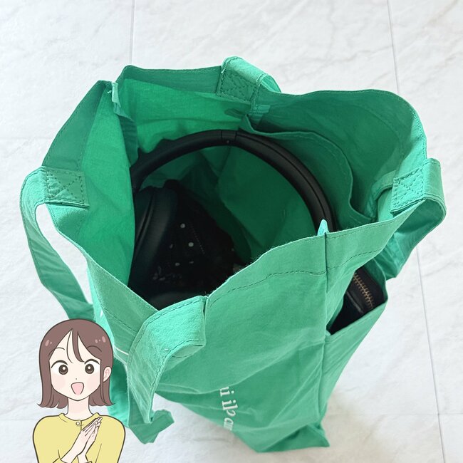 「3色大人買い」「可愛くて一目惚れ」3COINSの“水をはじくトートバッグ”が雨の日に大活躍！「梅雨が来ても怖くない」