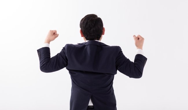 50代から輝く人は何が違う?「会社に囚われない生き方」を目指すには