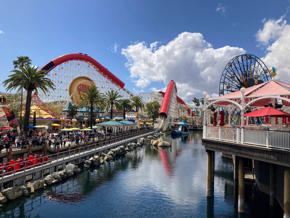カリフォルニアのディズニーランドで絶対体験すべきアトラクション6選!世界で唯一のものも