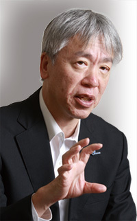 オリンパス社長 笹 宏行<br />資本提携の考え方は終始一貫<br />“花婿”候補はまだ横一列