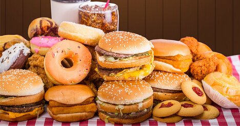 有名人がSNS上で「非健康的な食べもの」を拡散するインパクトとは？