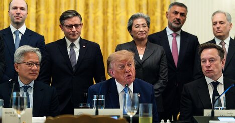 トランプ氏、緩いAI規制を志向　業界の警鐘よそに