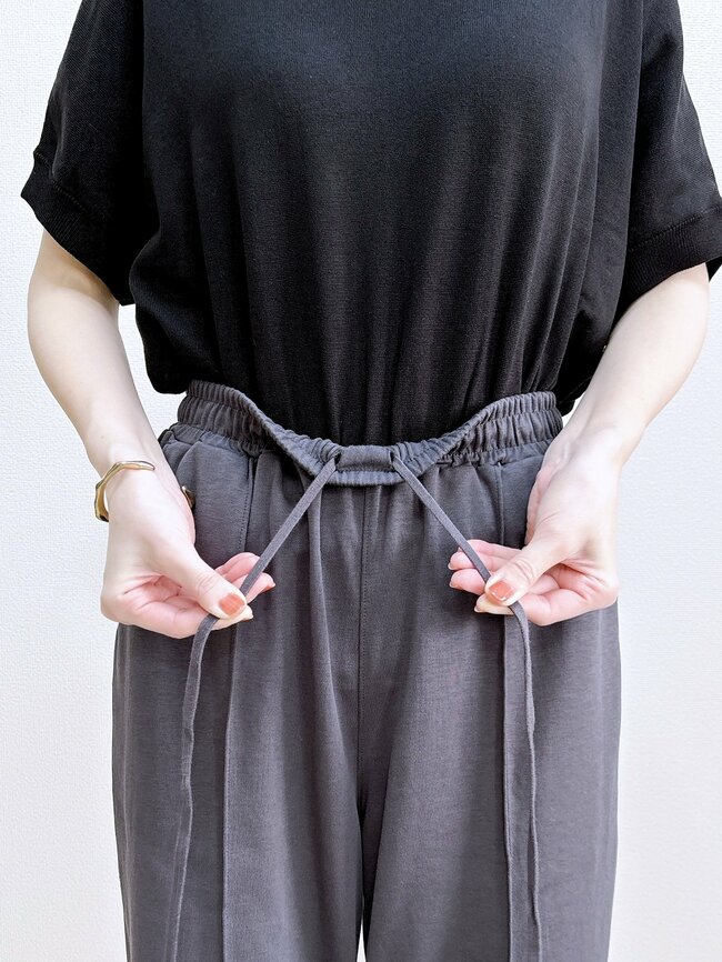 【ハニーズ】気温30℃でもひんやり快適!2680円の「きれいめ冷感パンツ」楽ちんすぎて毎日はきたい《購入レビュー》
