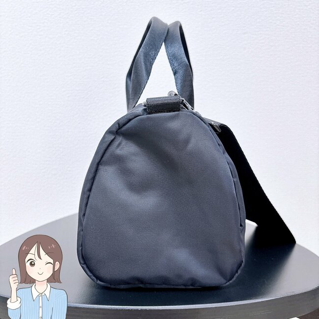 「取り寄せてでも買って良かった」「ヘビロテ確定」無印良品の“万能ミニバッグ”見た目以上に荷物が入って大助かりです!「みんな買ってほしい」