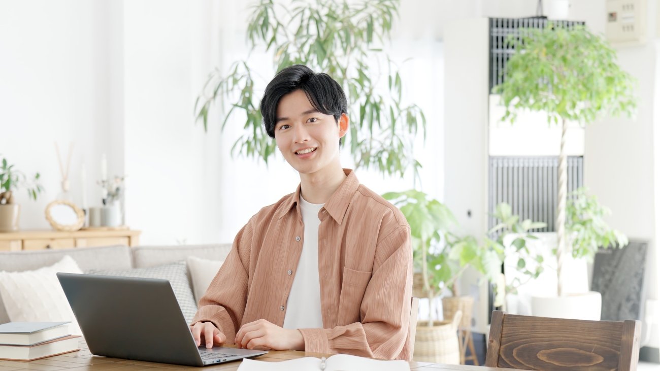 人生を変える時、二流は会社を辞めて挑戦する。では一流は？