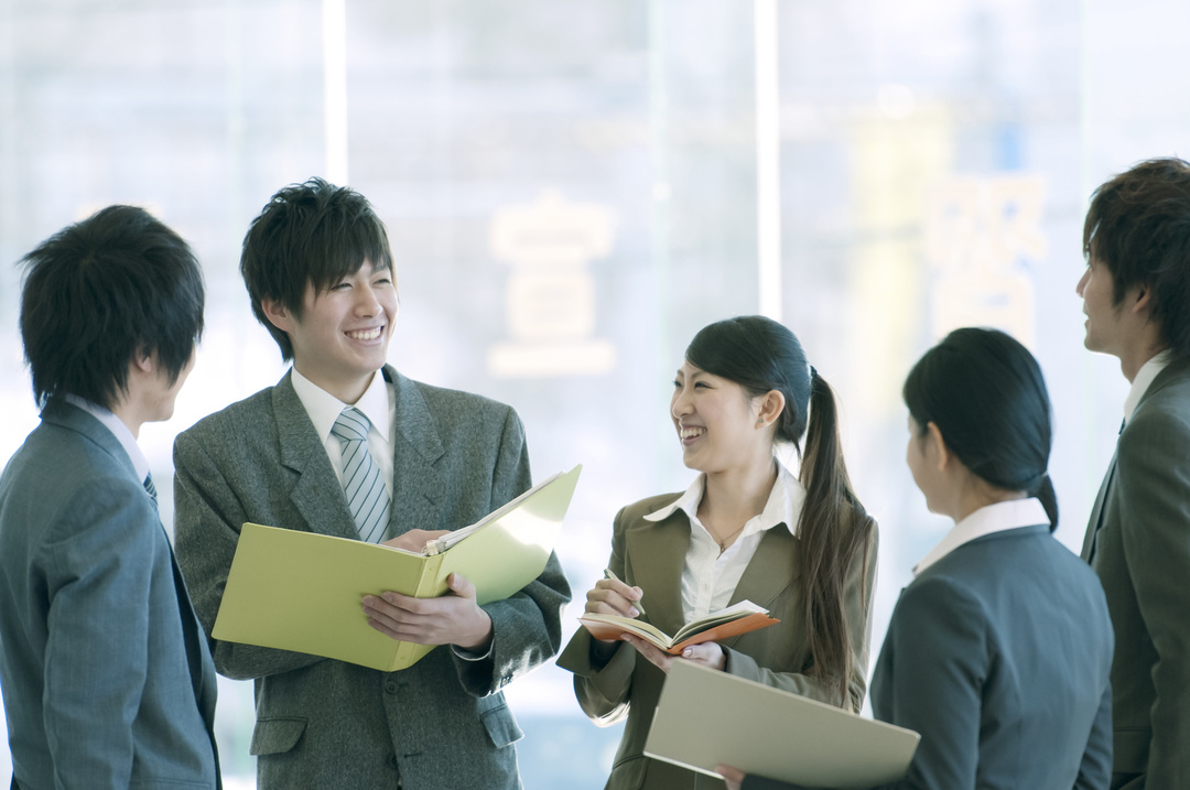 りゅうちぇる世代の<br />2018年入社1年目は<br />「○○」で即戦力化!<br />「9code」式・新人の育て方